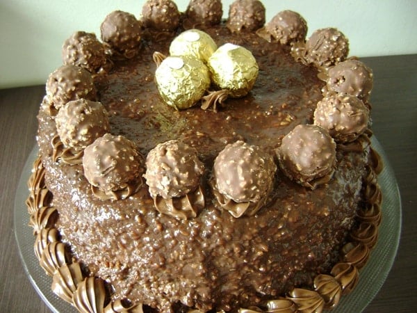 Bolo Ferrero Rocher