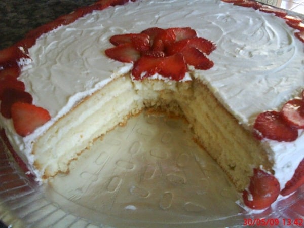 Bolo de Creme com Morangos