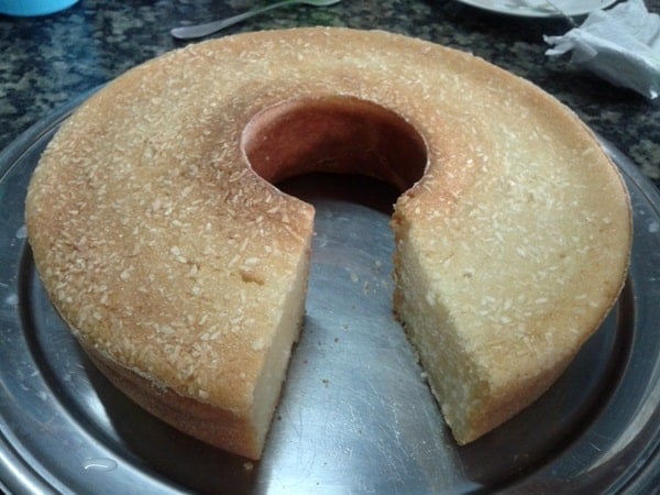 Bolo de Mandioca Fácil e Rápido