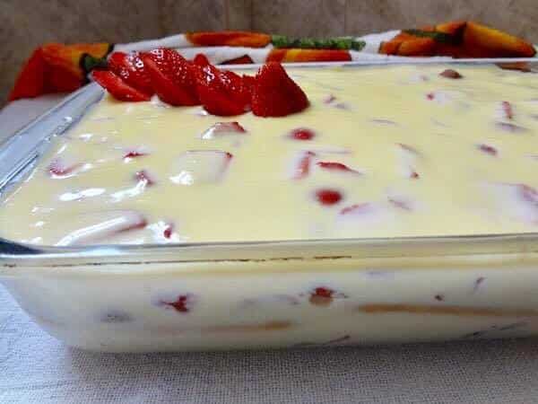 Pavê de Morango com Leite Condensado