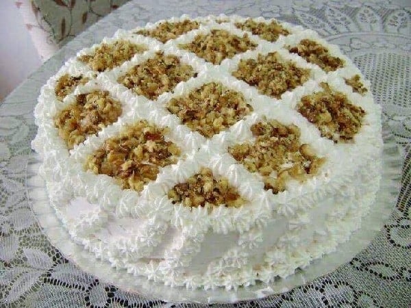 Bolo Mousse de Nozes