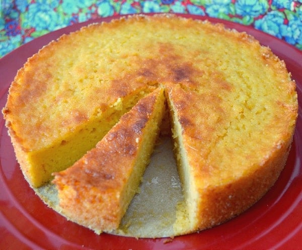 Bolo Cremoso de Milho com Coco