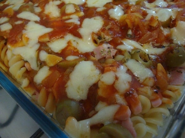 Macarrão de Forno com Queijo e Presunto