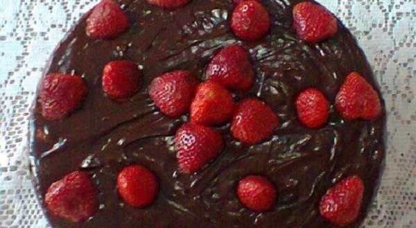 Torta de Morango com Chocolate