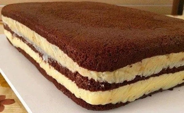 Pão de Ló de Água de Chocolate