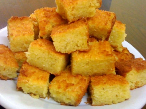 Bolo de Mandioca com Coco