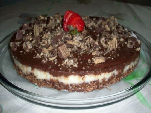 Torta de Bis com Mousse de Chocolate