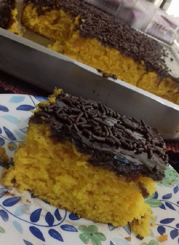 Bolo de Cenoura com Casquinha de Chocolate