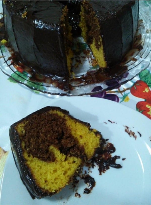 Bolo de Cenoura com Chocolate de Liquidificador