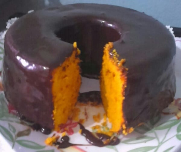 Bolo de Cenoura com Leite
