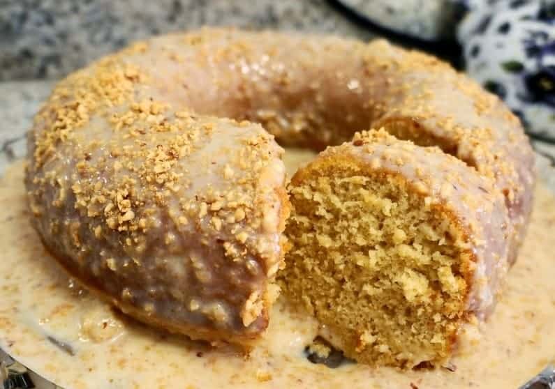 Bolo de Amendoim com Leite Condensado