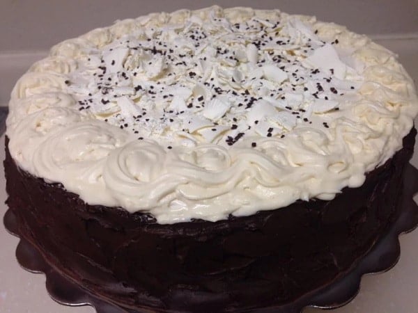 Bolo de Leite Ninho com Chocolate