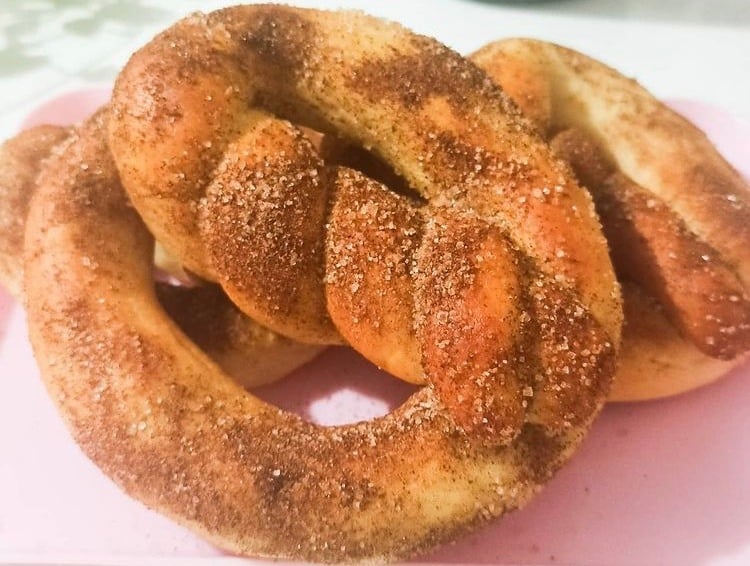 Aprenda a fazer o verdadeiro Pretzel Doce e Salgado na sua casa!