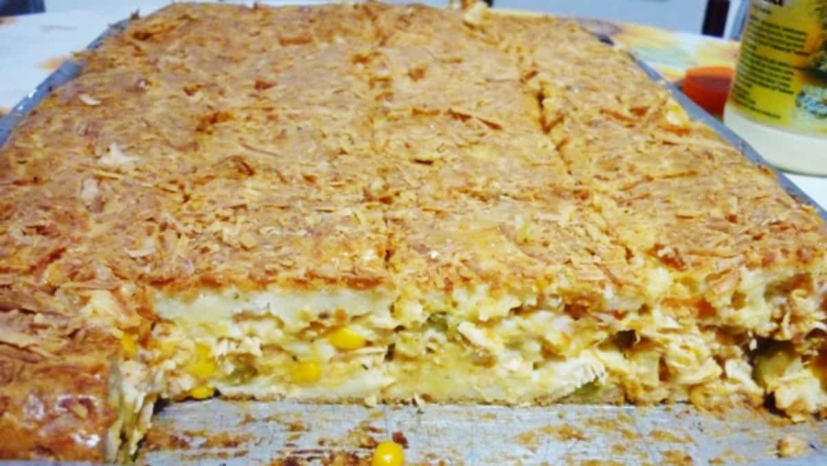 Torta de frango com palmito de liquidificador perfeita para o lanche