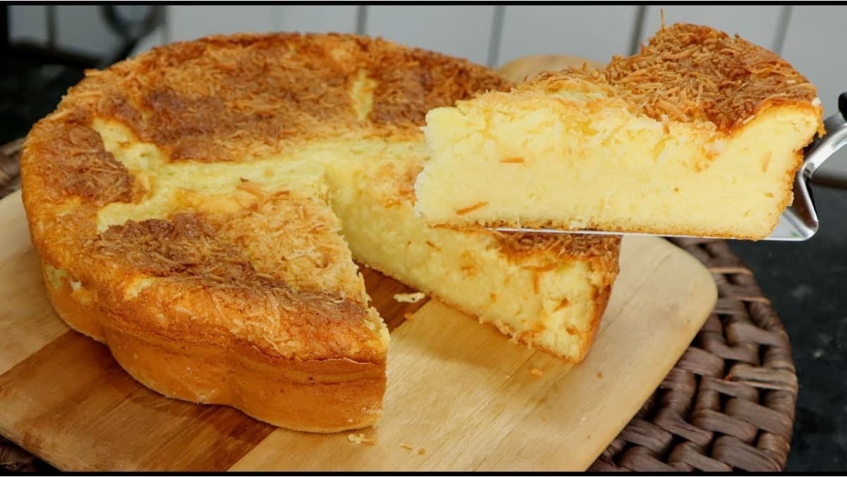 Bolo cocada delicioso que você não vai parar de comer nem dividir com ninguém