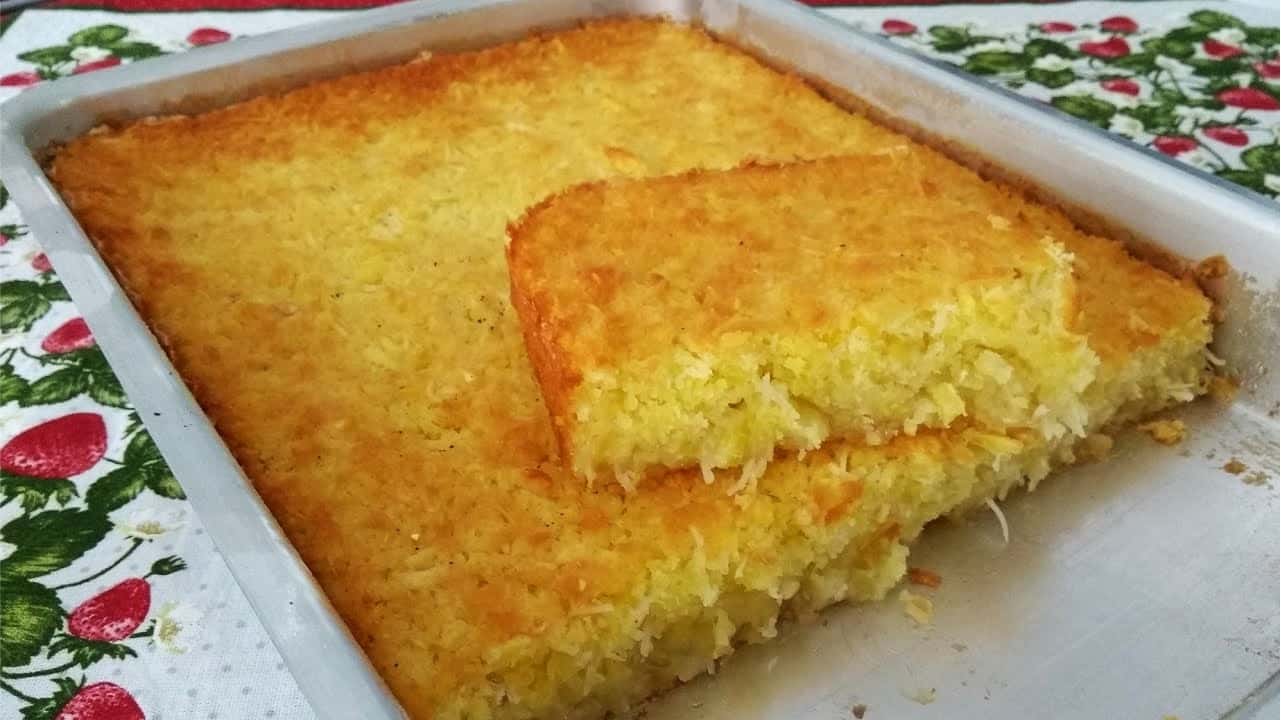 Mané pelado ou bolo de mandioca tradicional muito fácil de fazer e divino de comer