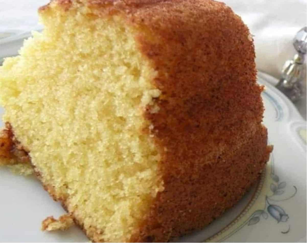 Bolo areia um bolo amanteigado delicioso que derrete na boca para seu café ou lanche