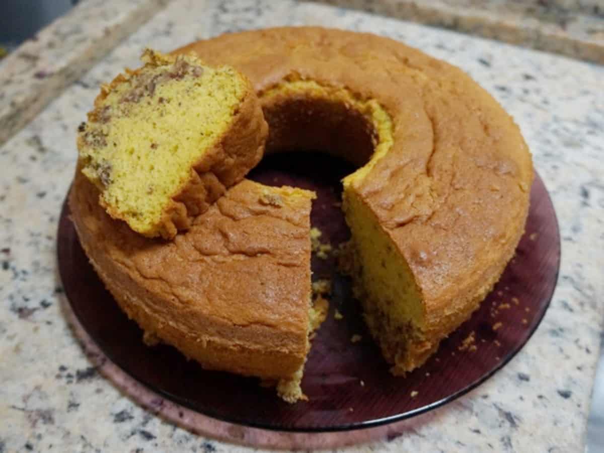 Bolo de pinhão com leite condensado um bolo diferente e muito saboroso para o seu café