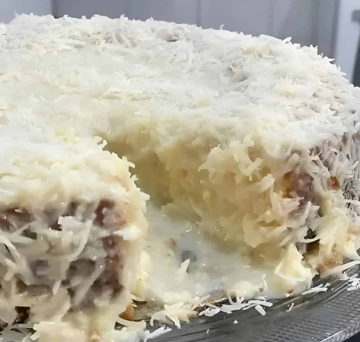 Bolo toalha felpuda cremoso um dos bolos mais amados do Brasil para fazer na sua casa