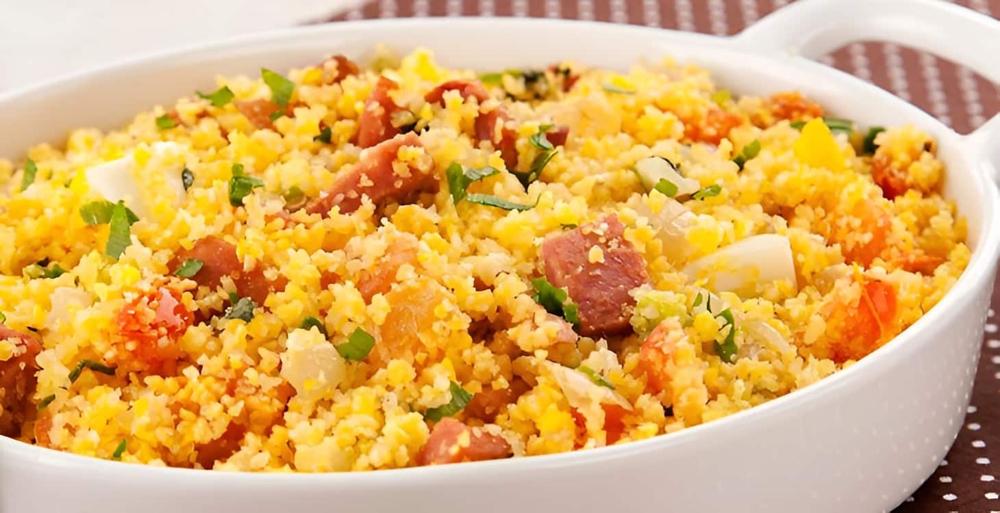 Farofa de cuscuz de frango deliciosa e fácil de fazer você nunca comeu nada igual