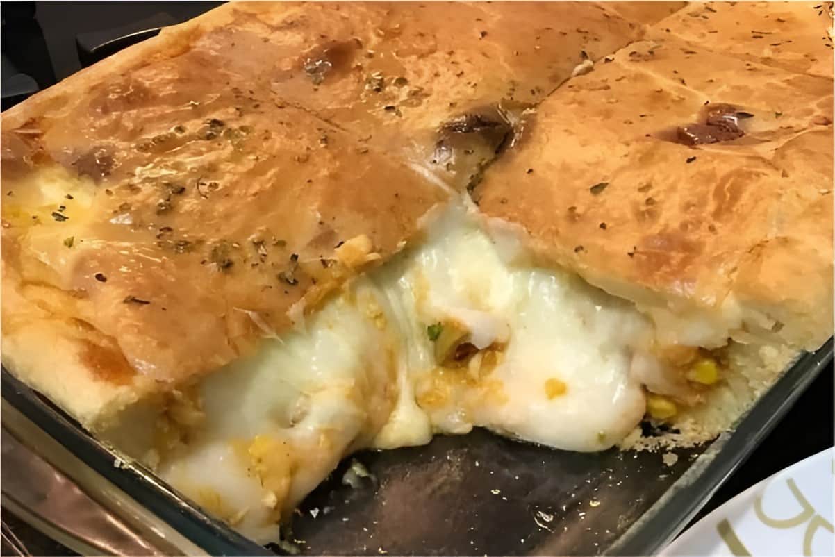 Torta de frango com catupiry cremosa com massa de liquidificador
