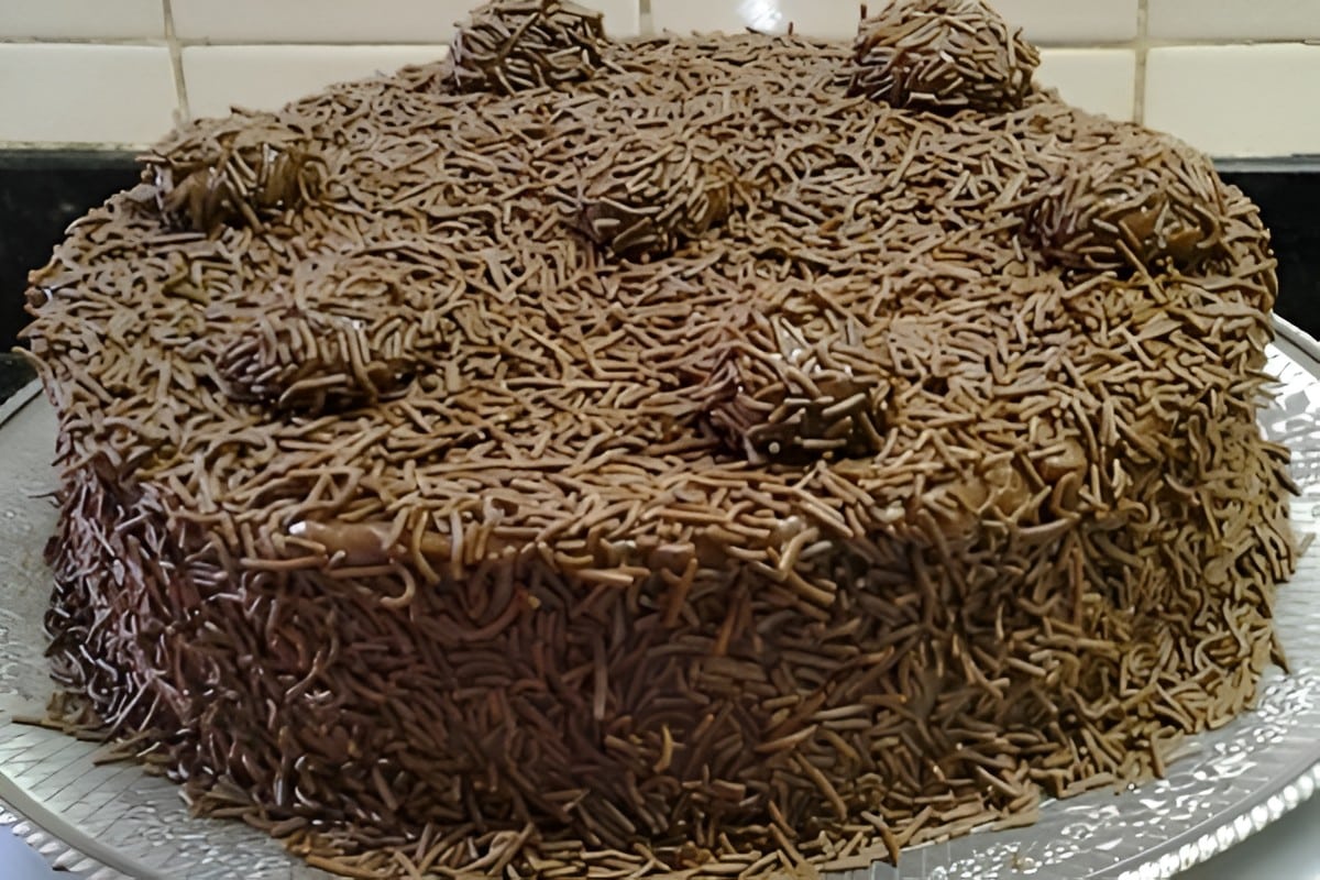 Esse é o melhor bolo brigadeiro que você já viu essa receita aprendi com dona da confeitaria
