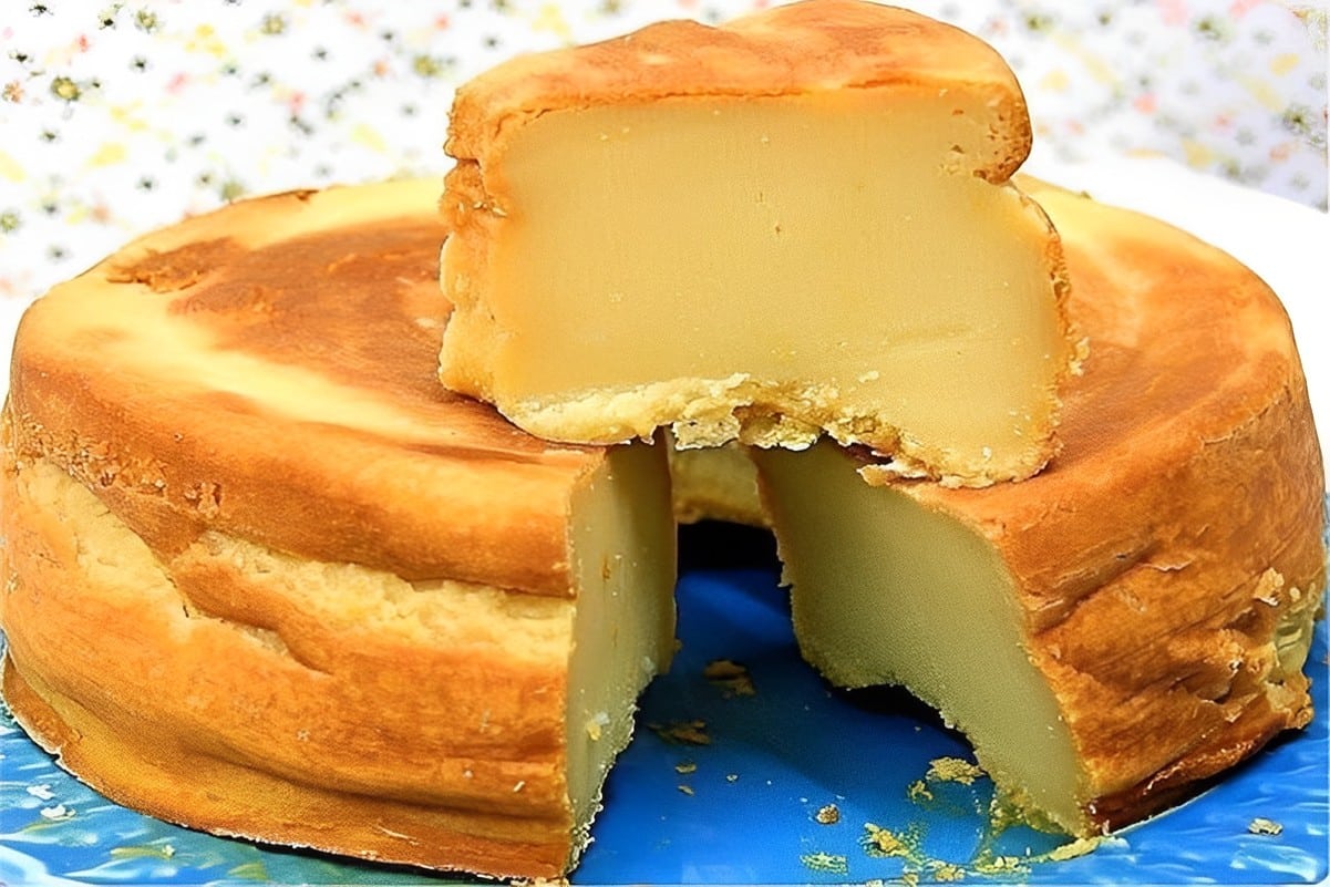 Bolo de Leite Moça um bolo bem cremoso parece um pudim de padaria feito no liquidificador