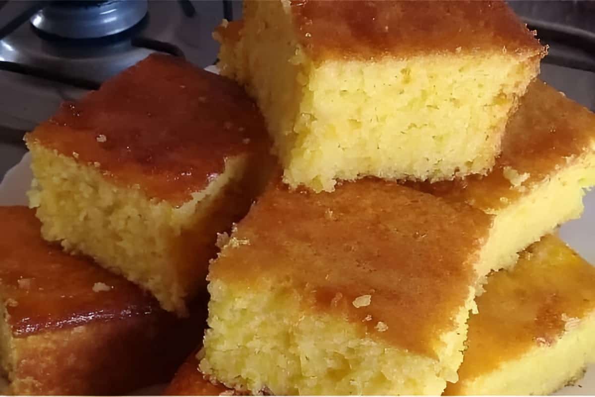 Bolo de milho de lata com fubá muito fácil bata tudo no liquidificador e leve para assar