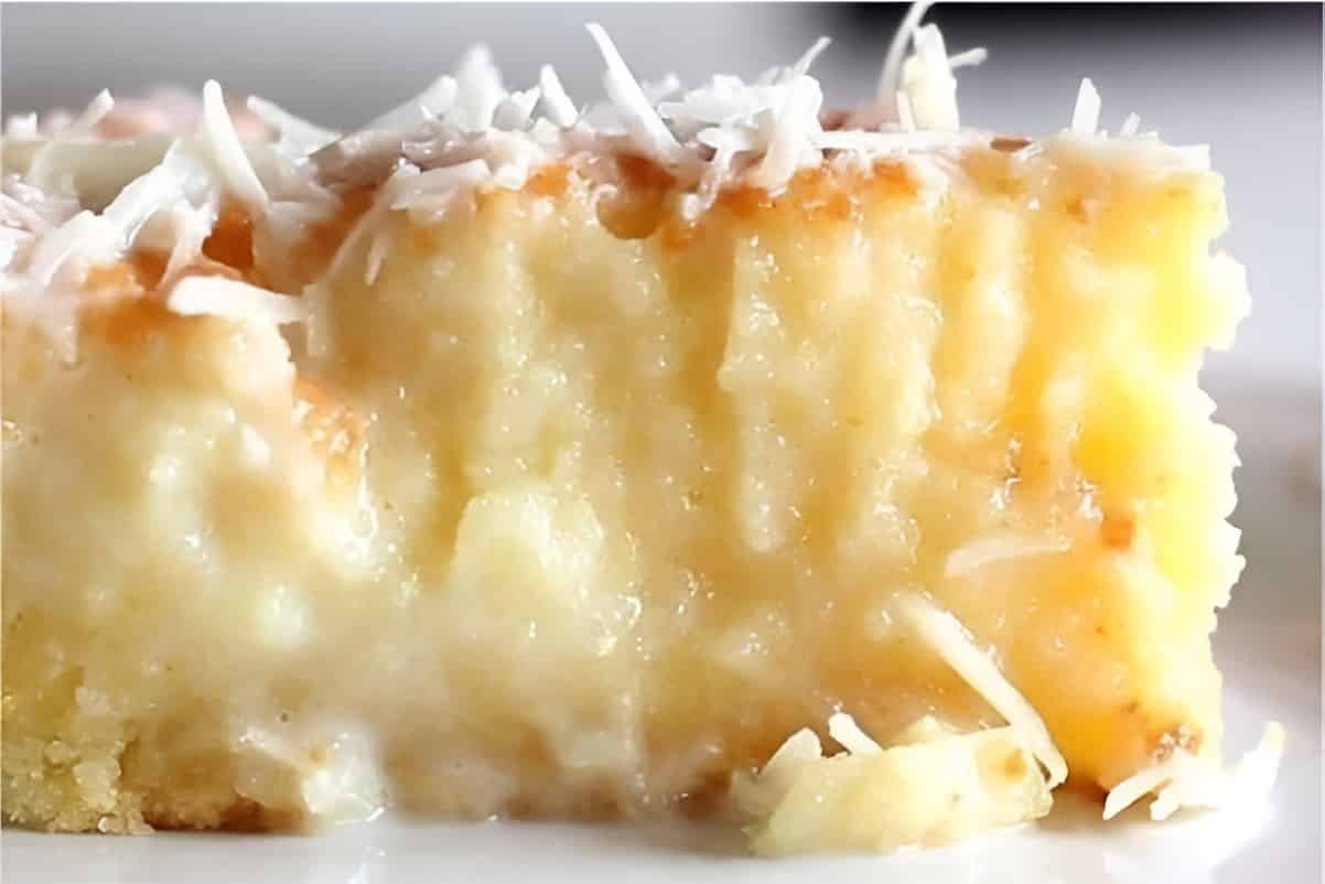 Bolo toalha felpuda um bolo de coco gelado com calda bem molhadinho e delicioso