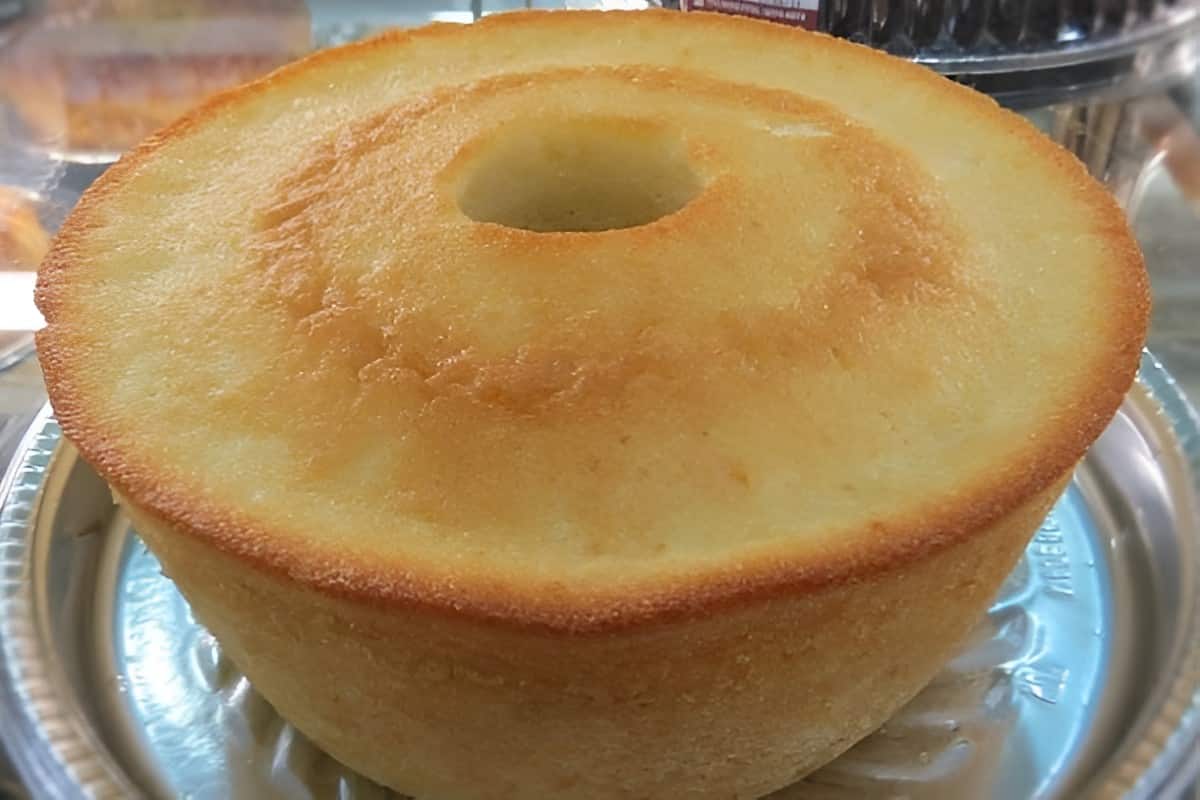 Caçarola de coco deliciosa e de rápido preparo perfeita para o lanche