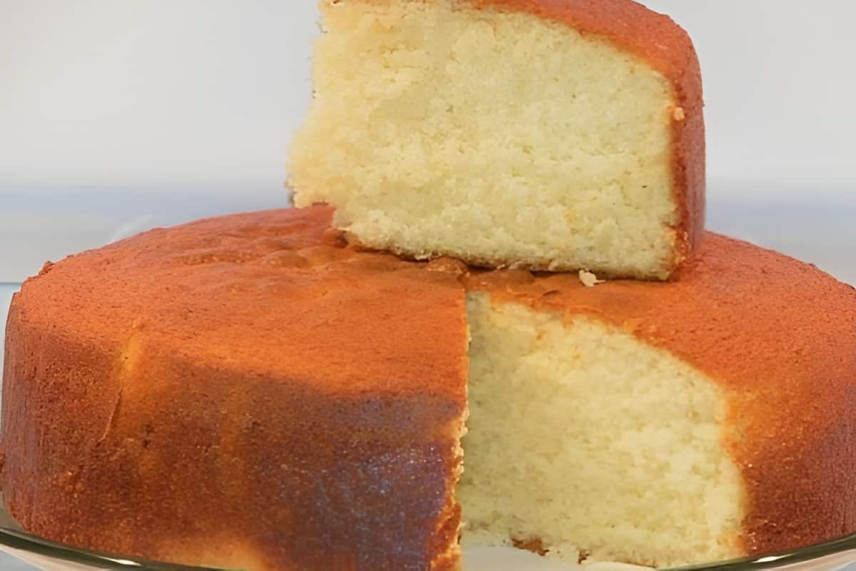 Esse é o melhor pão de ló para bolos recheados e com cobertura