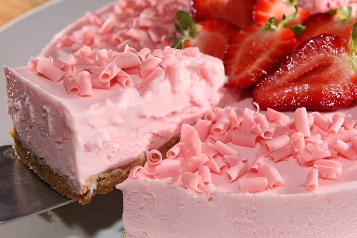 Torta rosa encanta visita uma sobremesa diferente para surpreender seus convidados