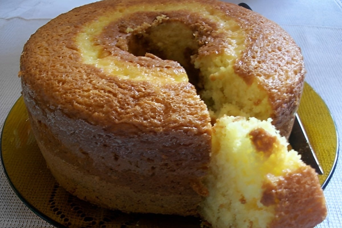Bolo de fubá com laranja caipira da fazenda todo feito no liquidificador