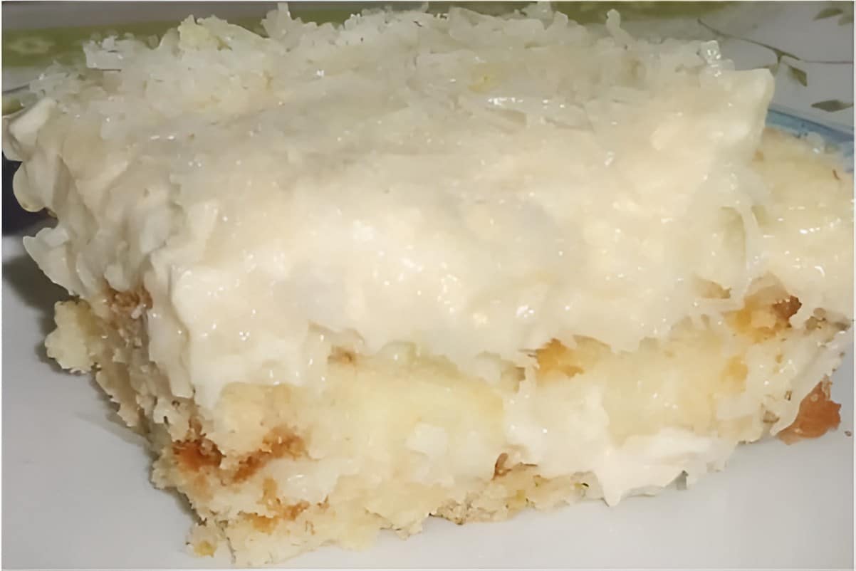 Bolo de laranja com coco ou bolo toalha felpuda bem molhadinho e cremoso