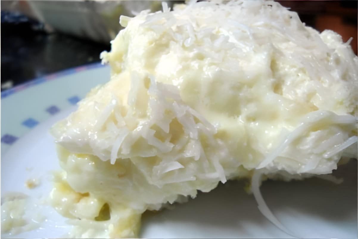 Bolo gelado de coco bem molhadinho para festa ou até mesmo sobremesa todo mundo ama