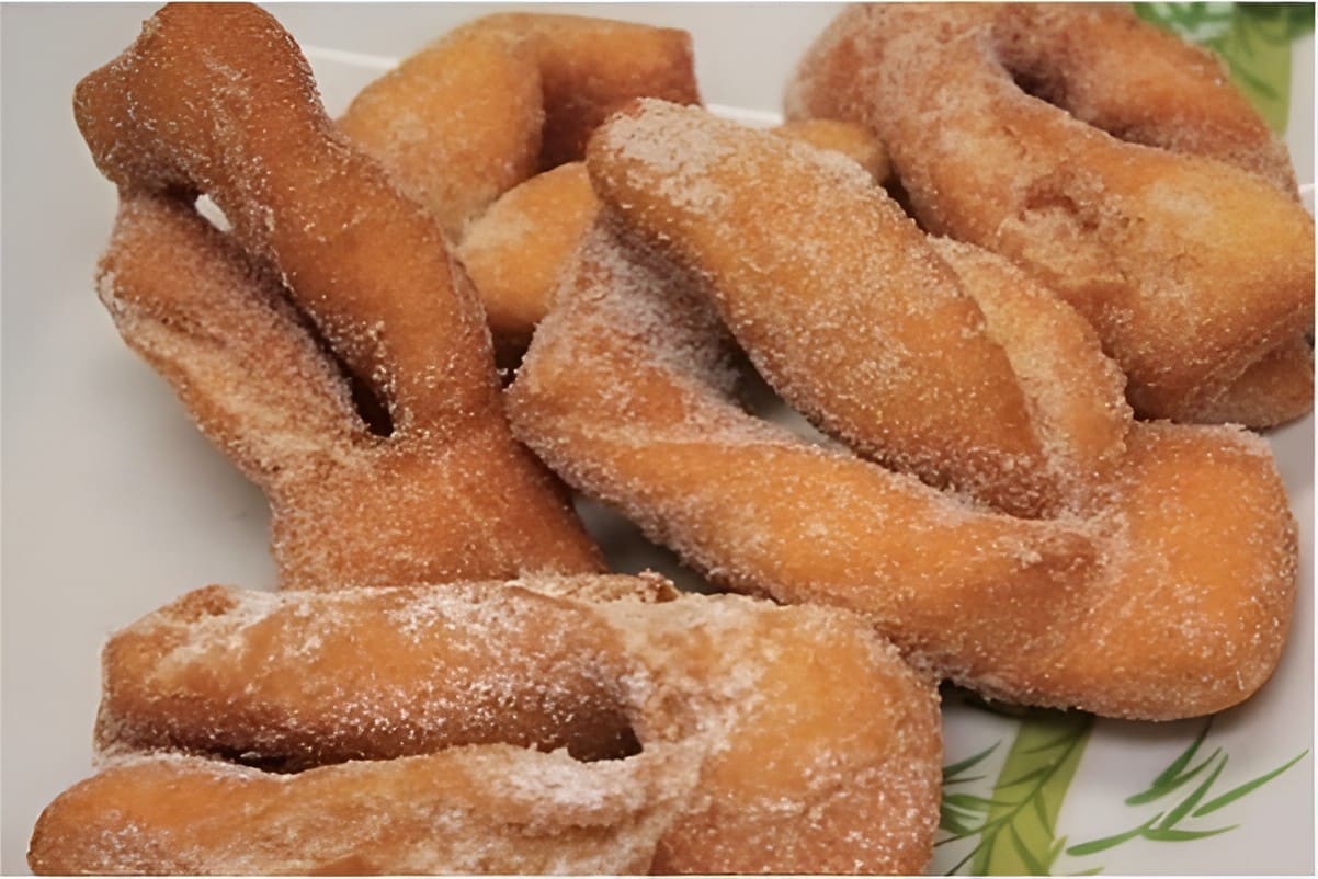 Cueca virada caseira da vovó fofinha uma rosquinha com açúcar e canela deliciosa