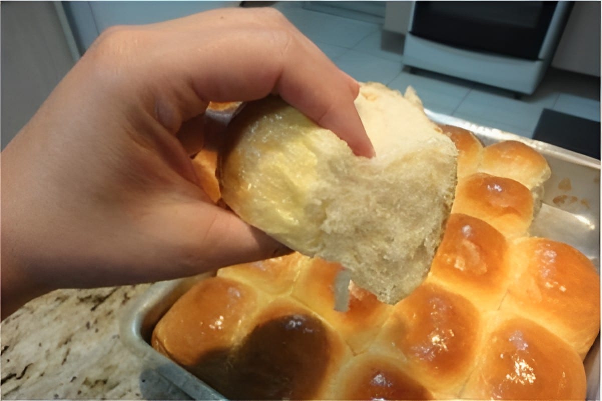 Pão caseiro fofinho feito com água mais econômico mais fácil e delicioso