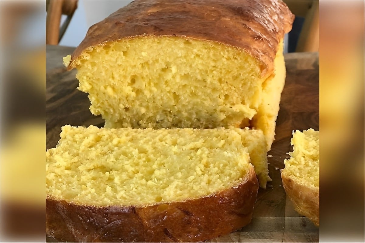 Pão de cenoura fofinho e delicioso feito rapidinho no liquidificador