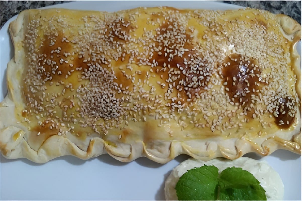 Junte esses dois ingredientes e prepare um delicioso pastel assado no forno