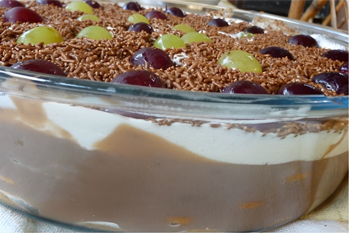 Torta de bolacha Maria uma sobremesa simples e deliciosa para comer com os olhos