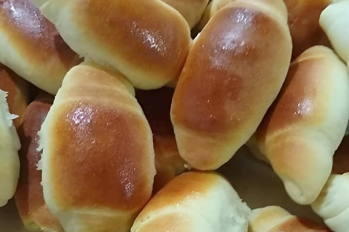 Bisnaguinha caseira ou pão de leite caseiro igual a vendida no mercado só que mais fresquinho