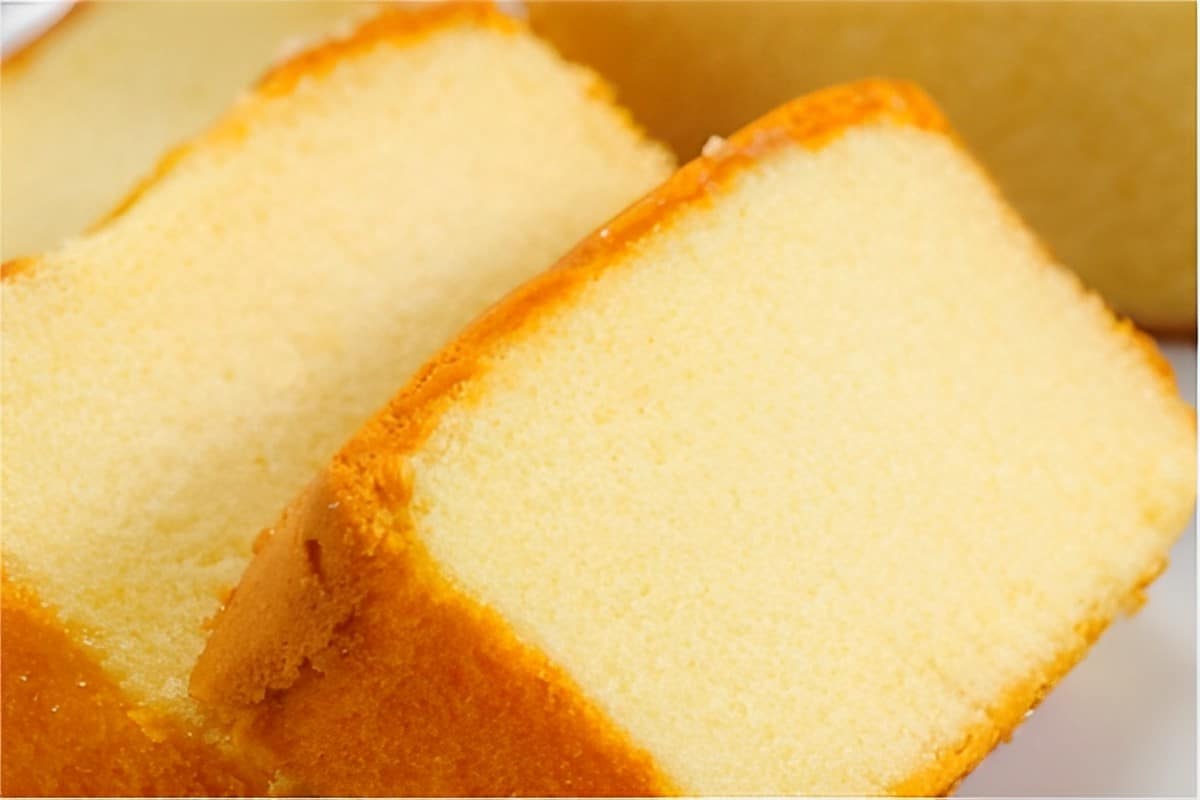 Bolo amanteigado delicioso com sabor marcante de manteiga uma delícia para comer com café
