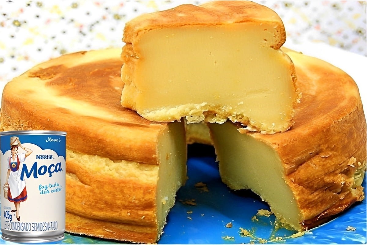Bolo de Leite Moça cremoso parece um pudim de padaria é só bater os ingredientes e assar