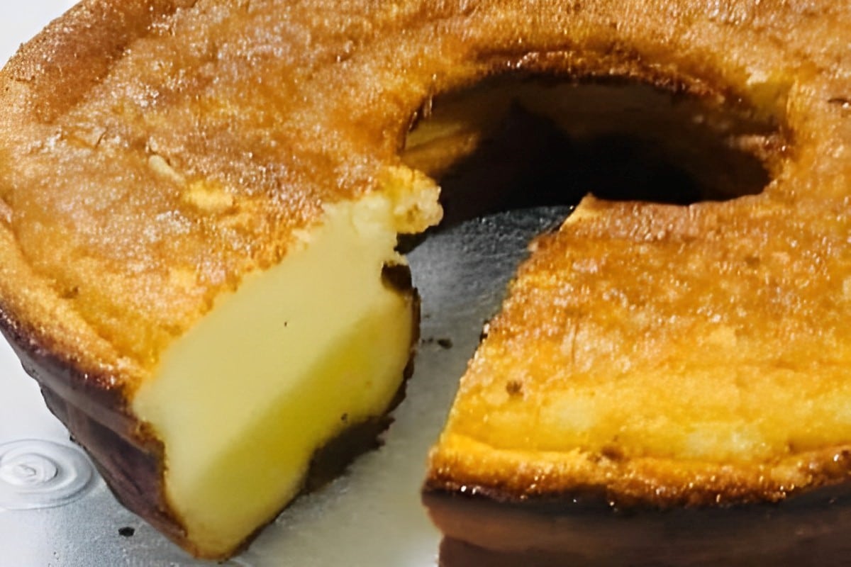 Bolo de leite cremoso parece um pudim bem fácil de fazer e fica uma delícia