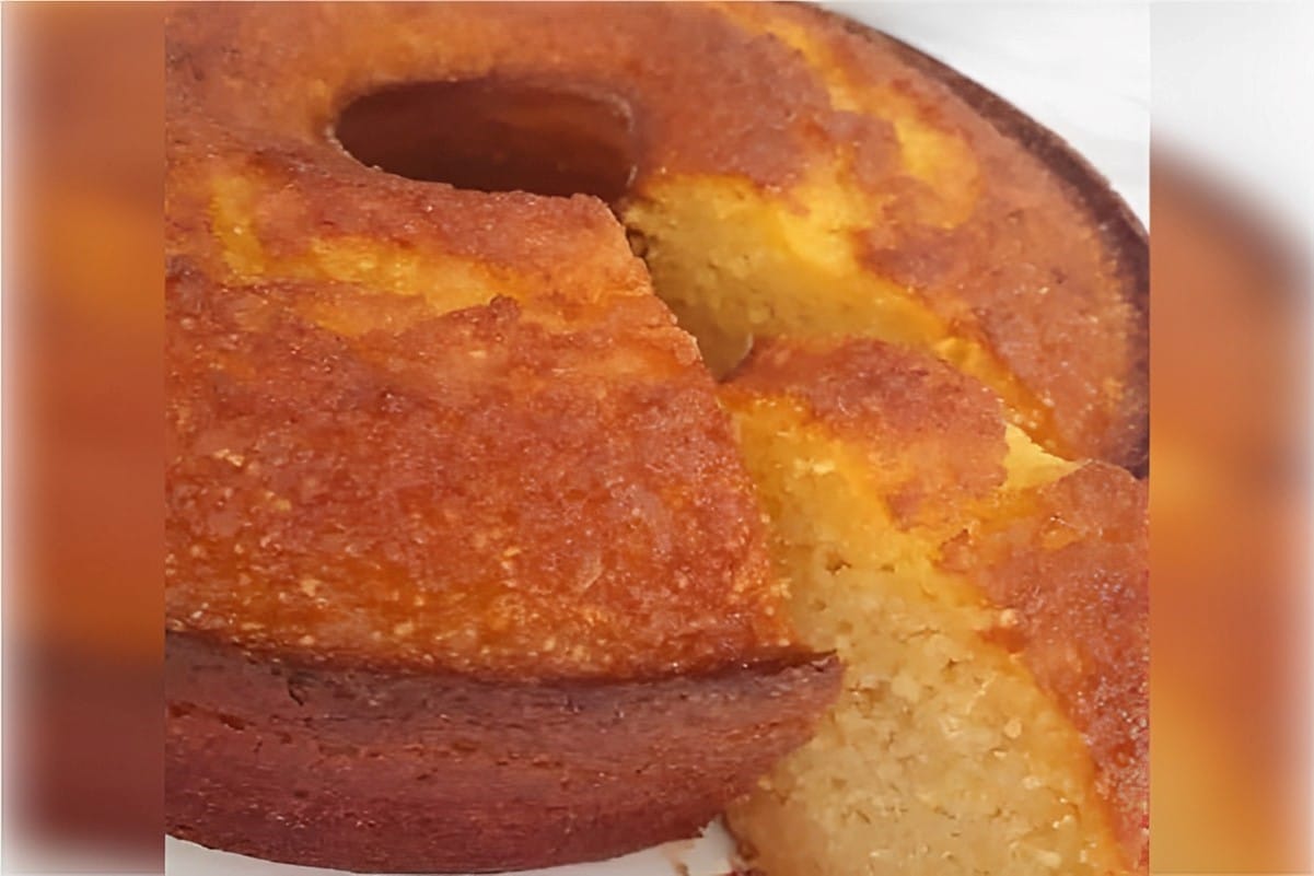 Bolo de milho com leite condensado e milho de latinha cremoso uma delícia