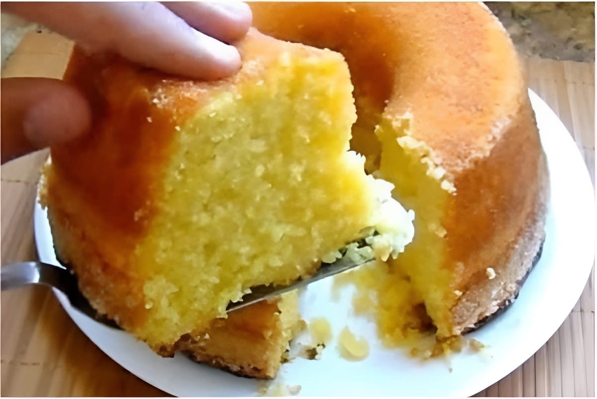 Bolo de milho com leite moça um bolo bem cremoso para o seu lanche