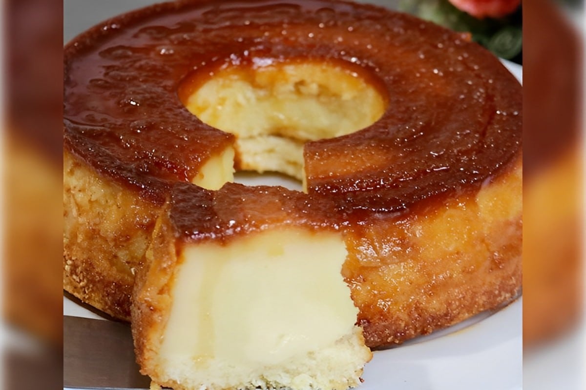 Bolo queijadinha de liquidificador muito fácil é só bater os ingredientes e levar ao forno