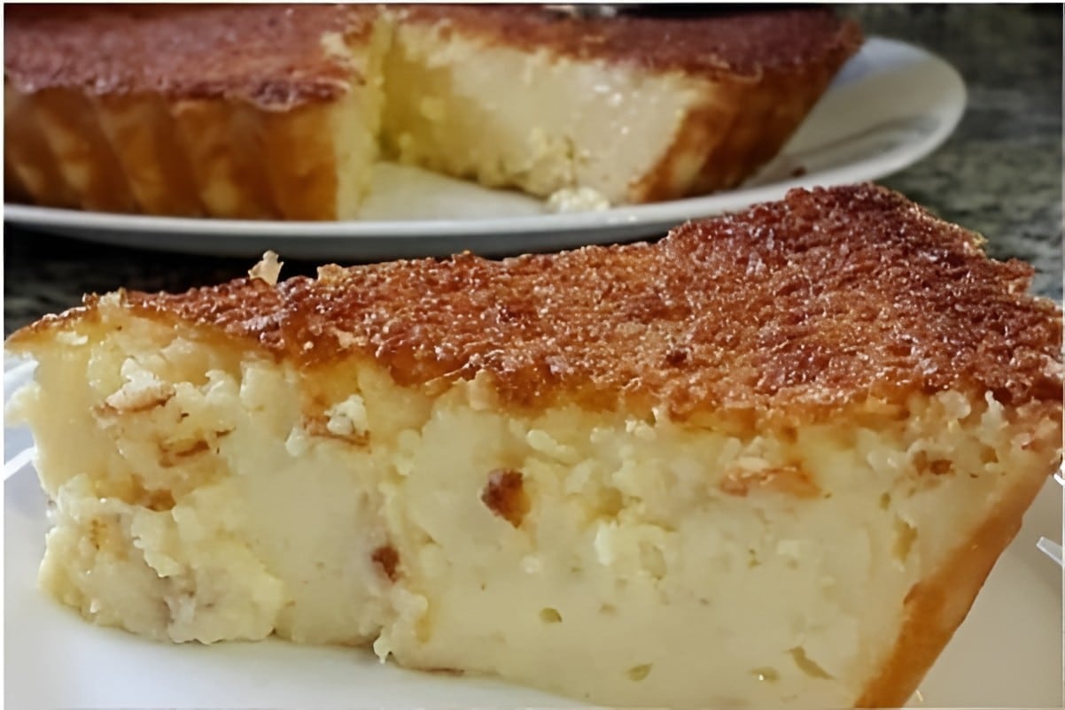 Bolo docinho do céu uma sobremesa simples feita com ingredientes que você tem no armário
