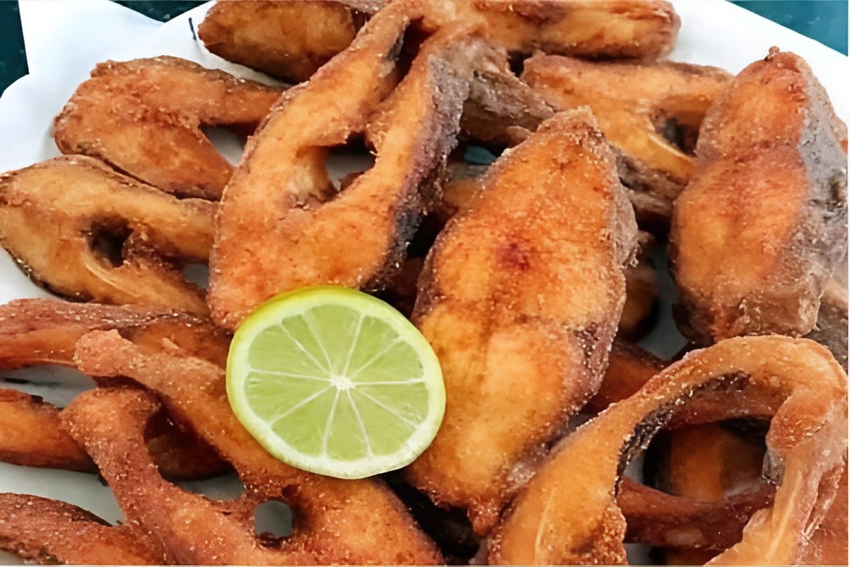 Peixe frito de quiosque de praia receita e dica para fazer com qualquer tipo de peixe