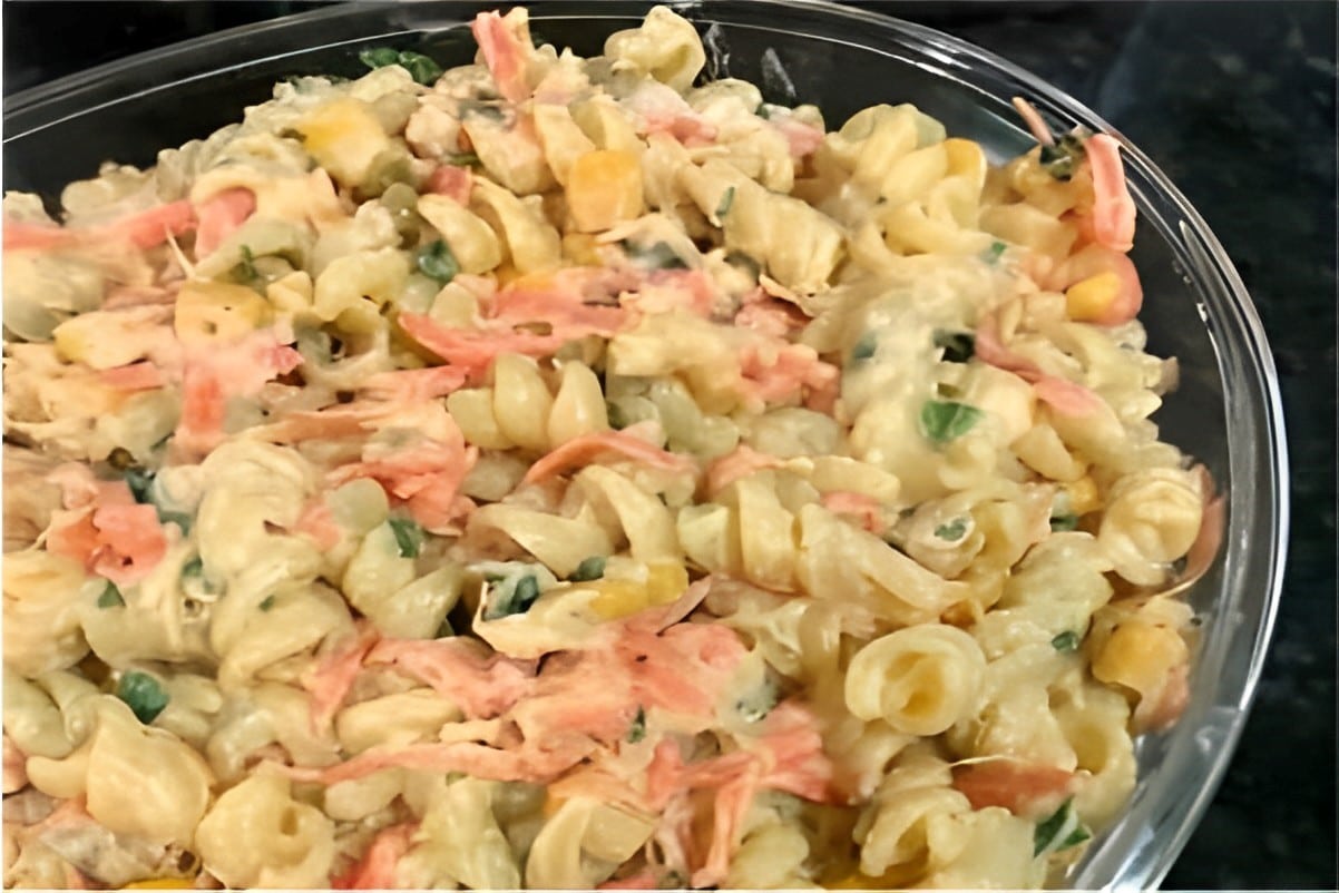 Salada de macarrão com maionese uma delícia para qualquer dia da semana
